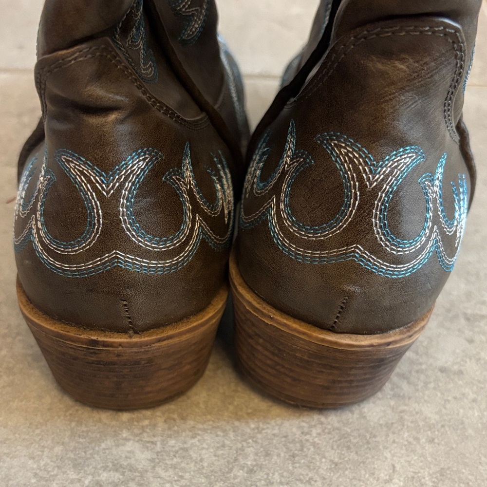 Roper Embroidered Brown Cowboy Boots - Picture 4 of 4